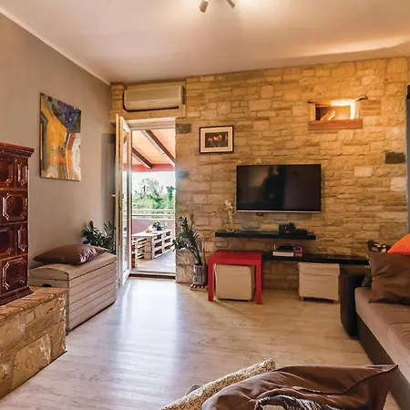 Cozy In With Wifi Apartment Kavran